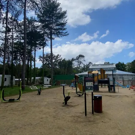 Hébergement de vacances Mysavinahouse Mobilhome 4 à 6 Pers 4 Etoiles *